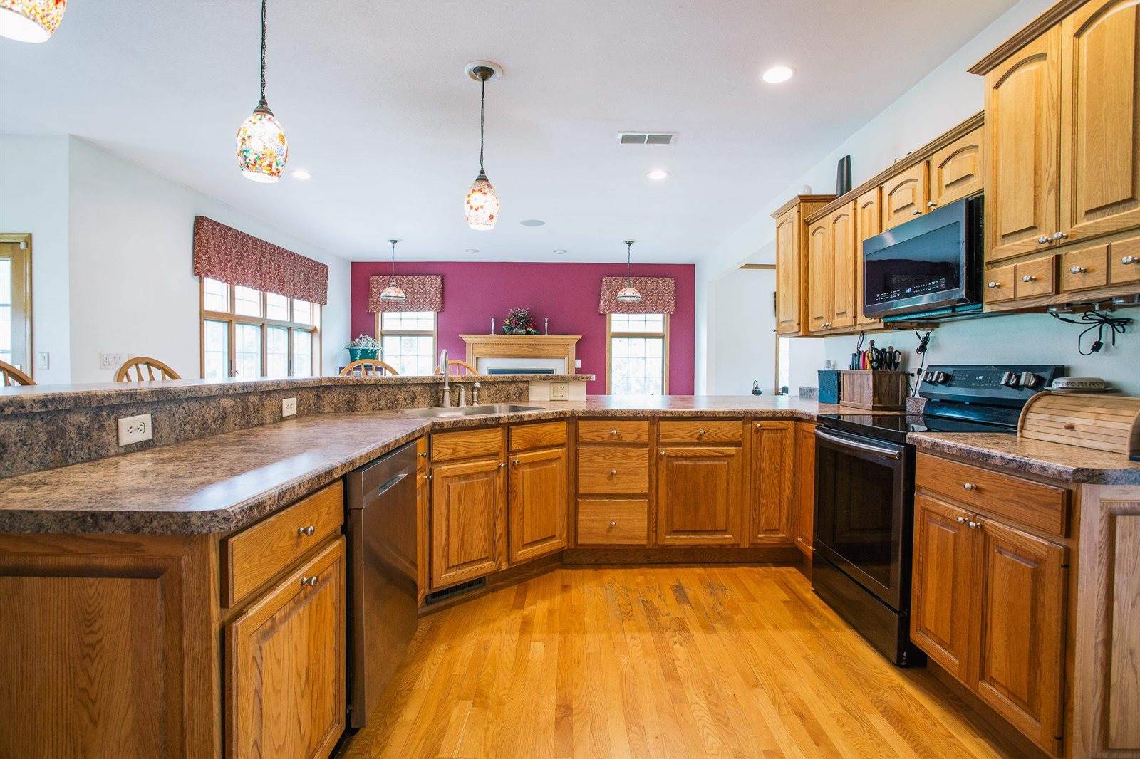 W5798 Rolling Hills Drive, Neillsville, WI 54456