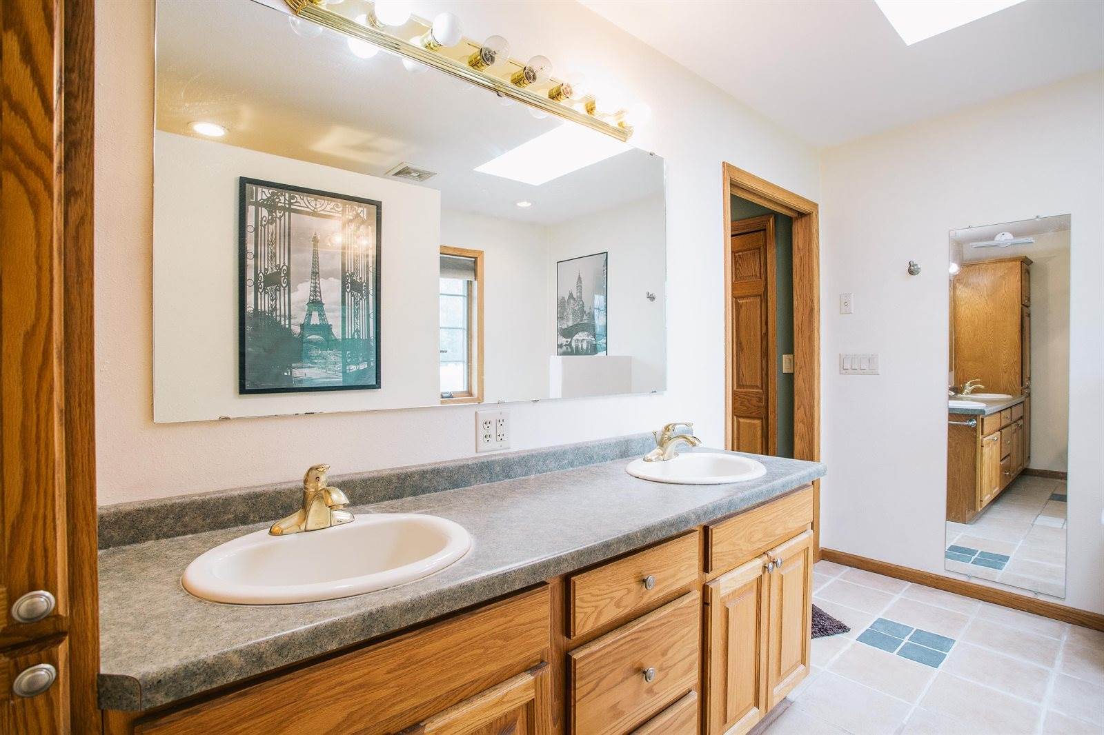 W5798 Rolling Hills Drive, Neillsville, WI 54456