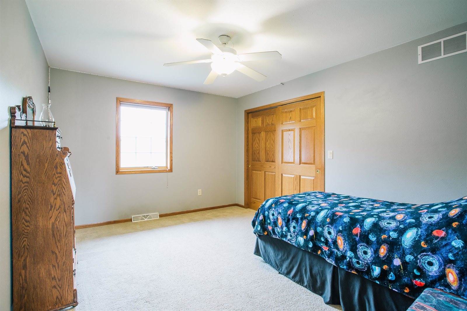 W5798 Rolling Hills Drive, Neillsville, WI 54456