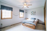 W5798 Rolling Hills Drive, Neillsville, WI 54456
