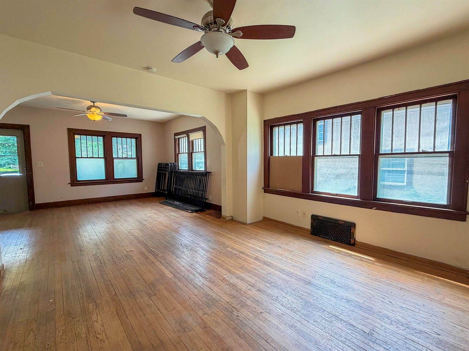1240 Fairmount Avenue, Council Bluffs, IA 51503
