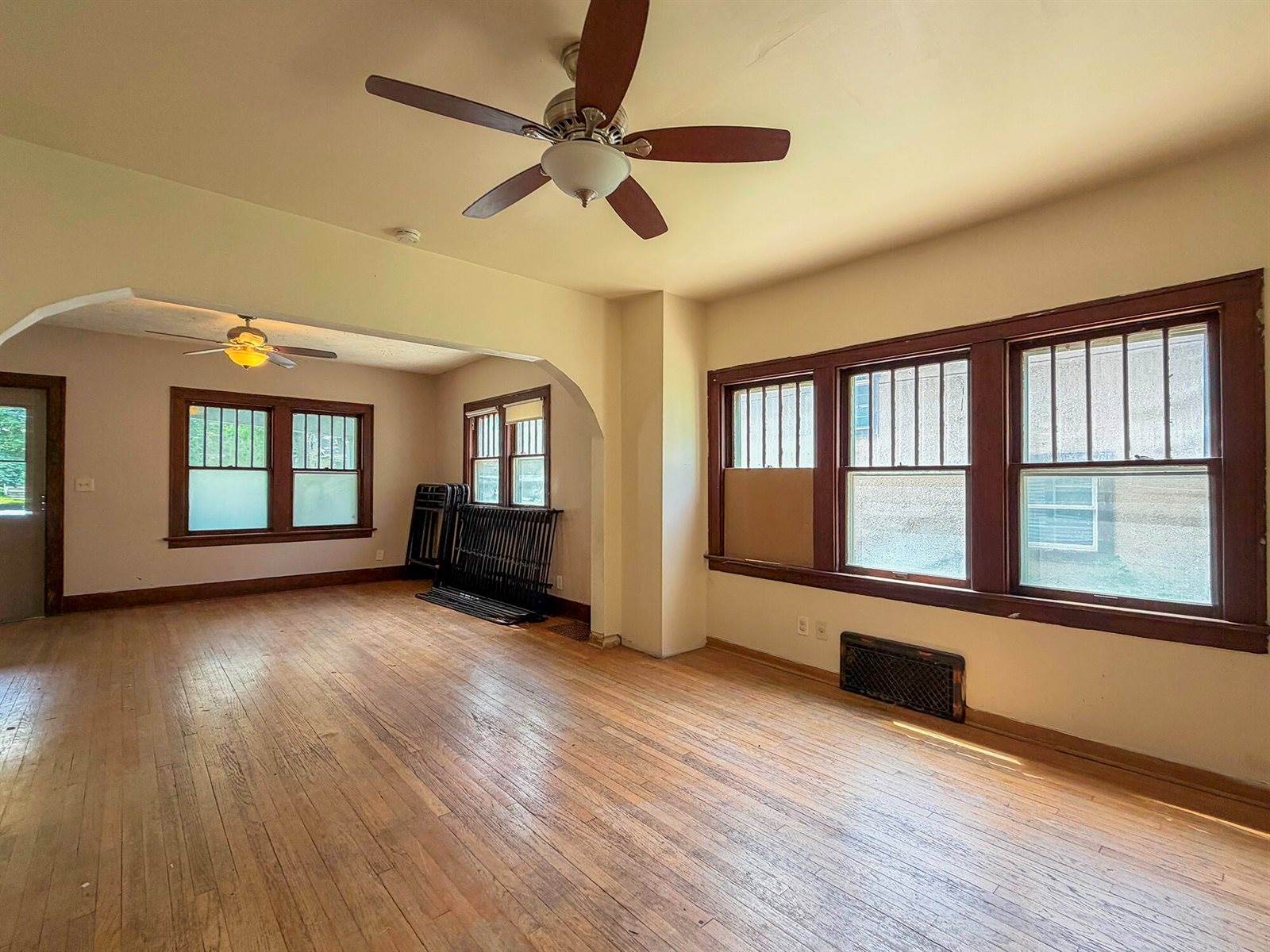1240 Fairmount Avenue, Council Bluffs, IA 51503