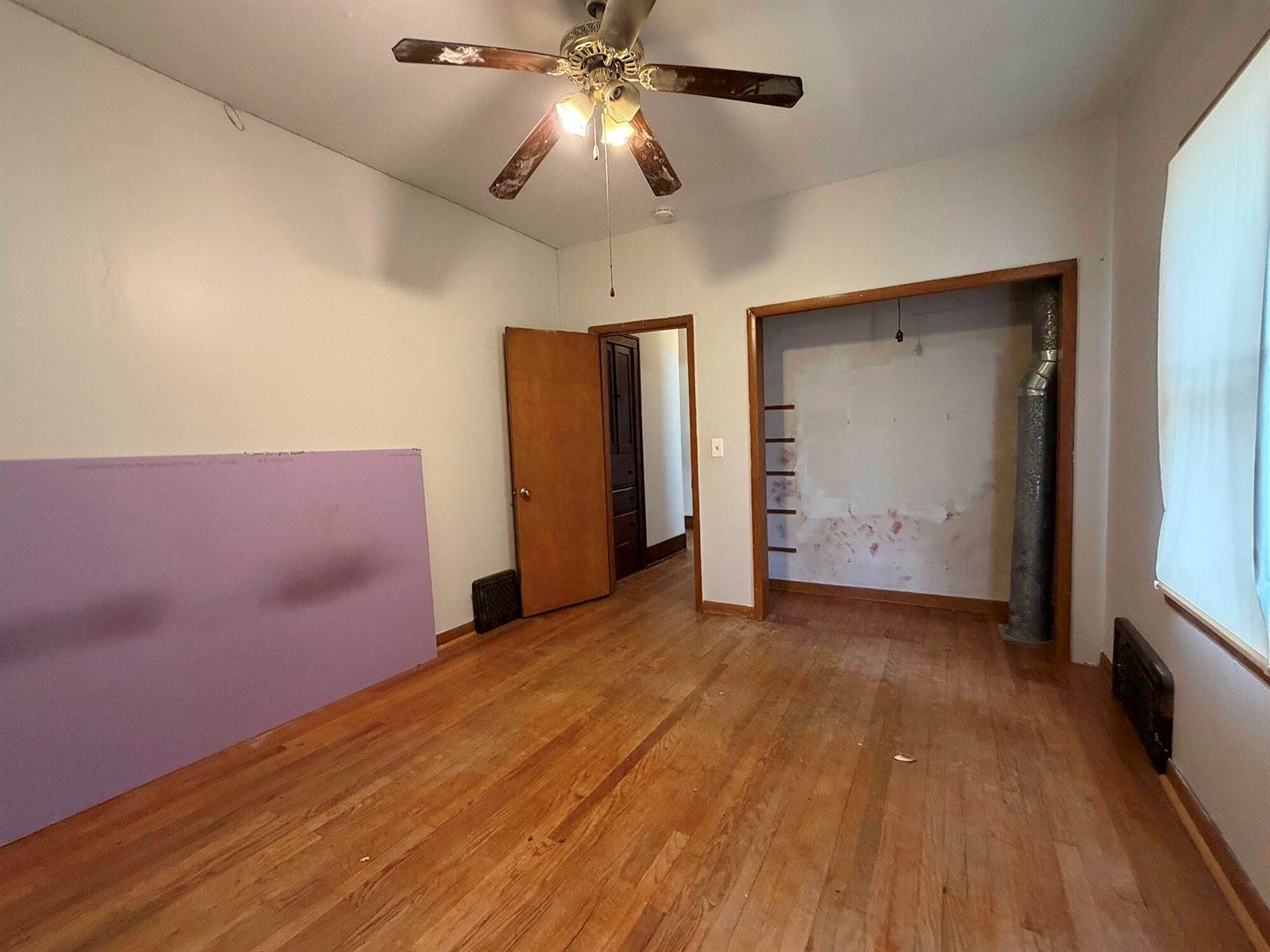 1240 Fairmount Avenue, Council Bluffs, IA 51503