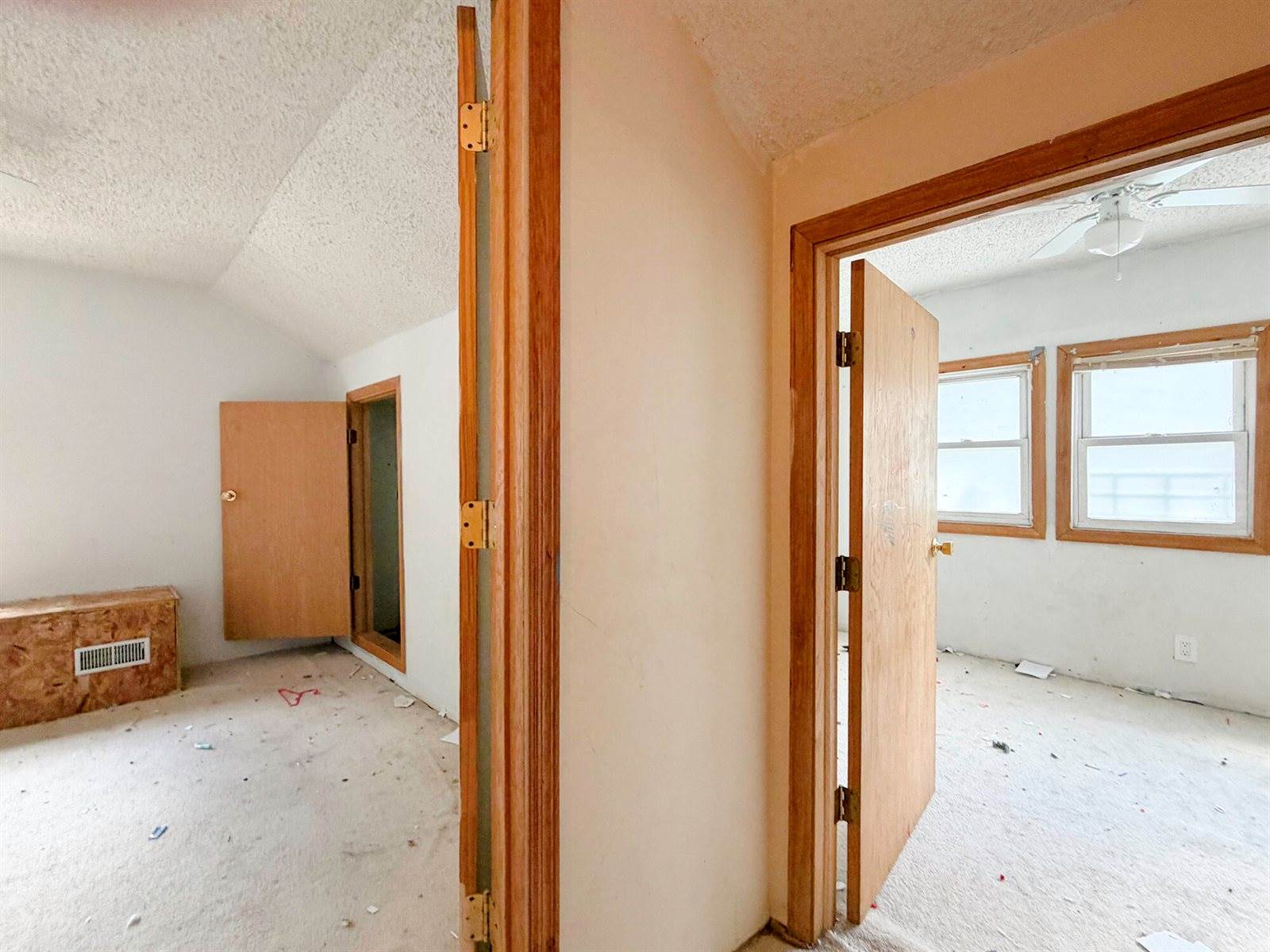 1240 Fairmount Avenue, Council Bluffs, IA 51503