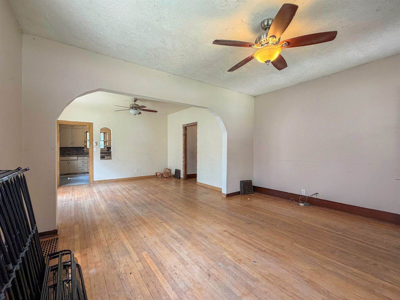 1240 Fairmount Avenue, Council Bluffs, IA 51503