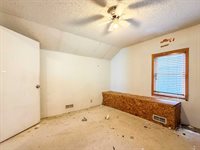 1240 Fairmount Avenue, Council Bluffs, IA 51503