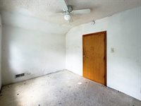 1240 Fairmount Avenue, Council Bluffs, IA 51503