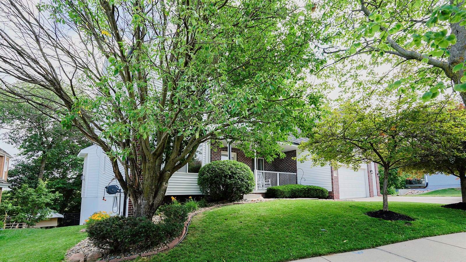 1608 Skyline Drive, Council Bluffs, IA 51503