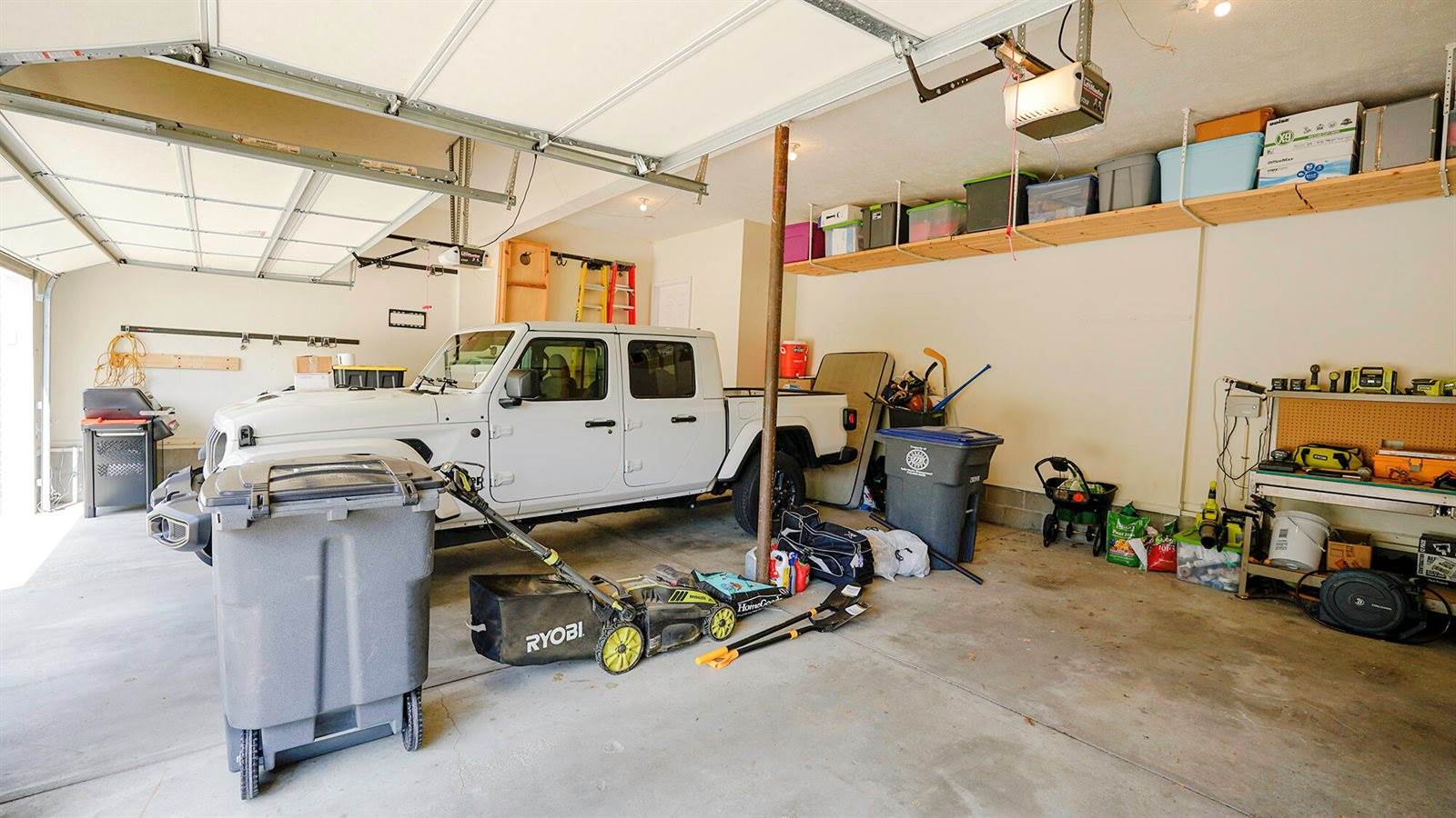 1608 Skyline Drive, Council Bluffs, IA 51503