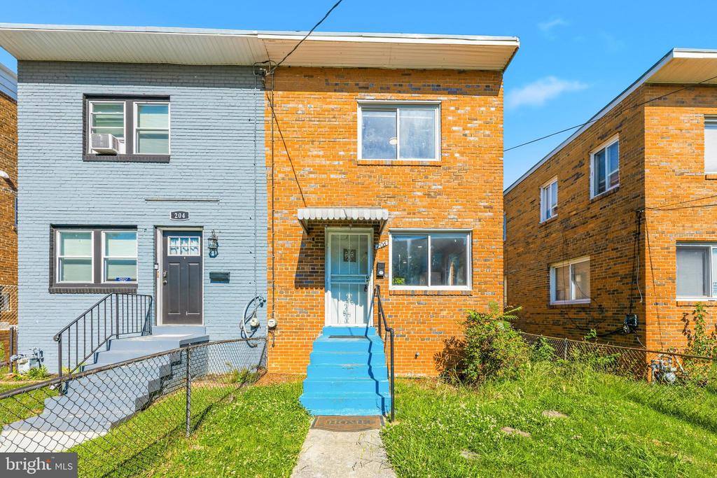 206 53RD Street NE, Washington, DC 20019