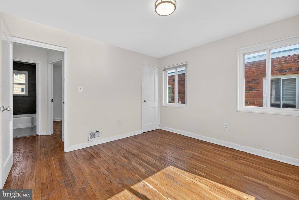 206 53RD Street NE, Washington, DC 20019