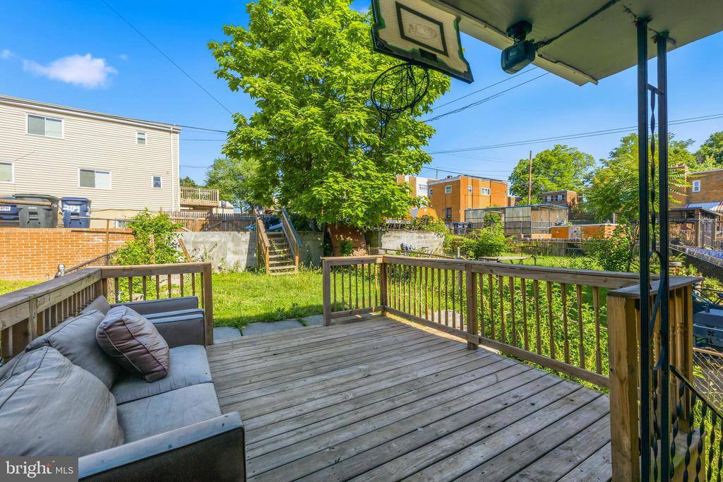 206 53RD Street NE, Washington, DC 20019