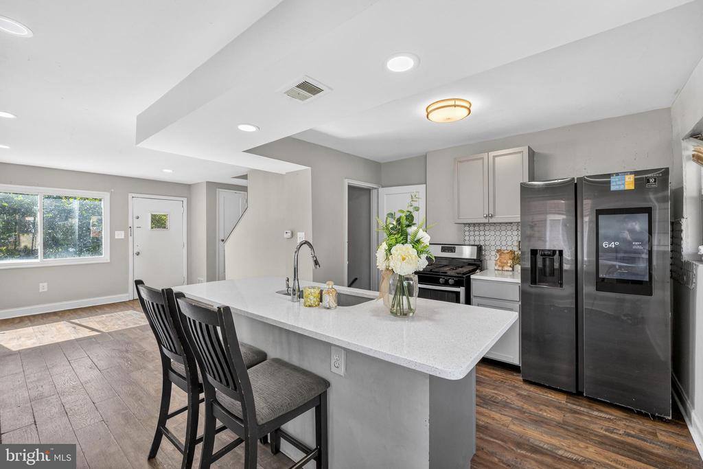 206 53RD Street NE, Washington, DC 20019