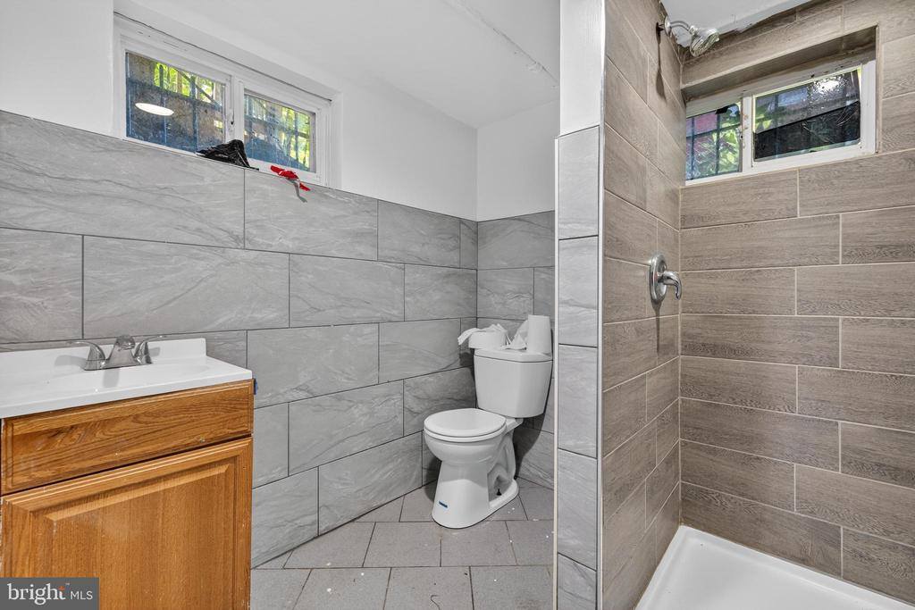 206 53RD Street NE, Washington, DC 20019
