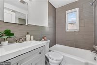 206 53RD Street NE, Washington, DC 20019