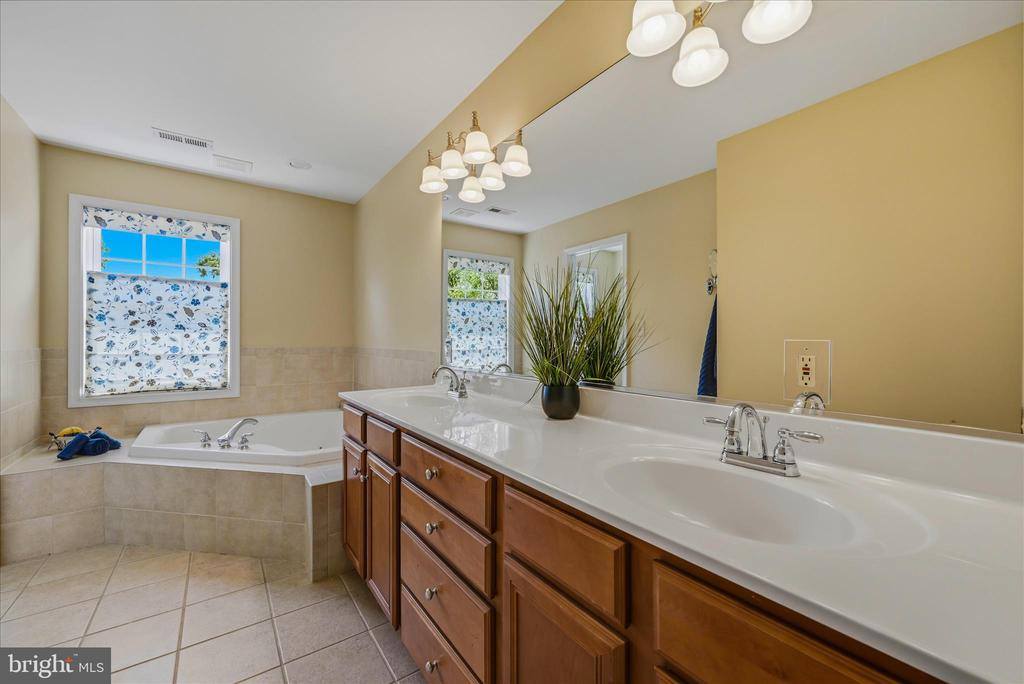 207 Stanley Drive, Winchester, VA 22602