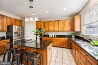 17 Warwick Way, Stafford, VA 22554