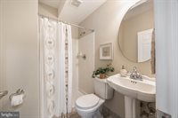 17 Warwick Way, Stafford, VA 22554