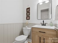 2509 Jaywick Lane, Matthews, NC 28105