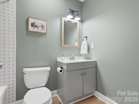 2509 Jaywick Lane, Matthews, NC 28105