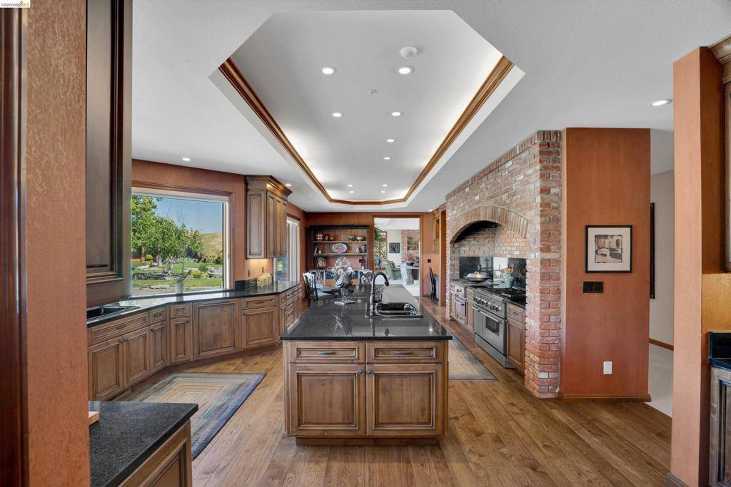 5885 Bruce Dr, Danville, CA 94506