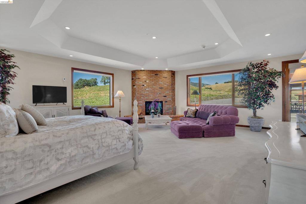 5885 Bruce Dr, Danville, CA 94506