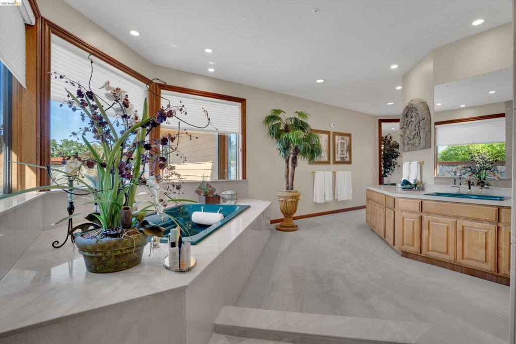 5885 Bruce Dr, Danville, CA 94506