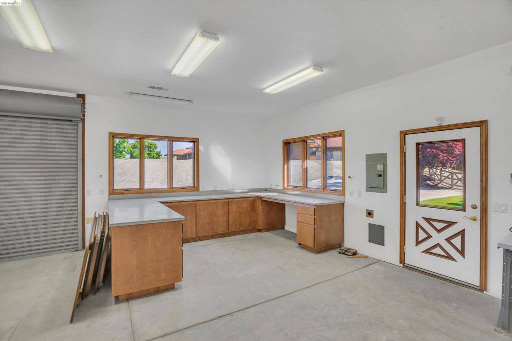 5885 Bruce Dr, Danville, CA 94506