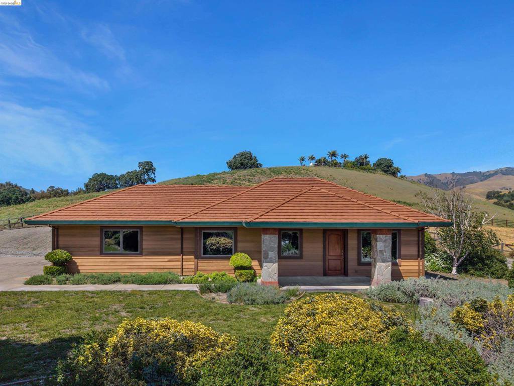 5885 Bruce Dr, Danville, CA 94506