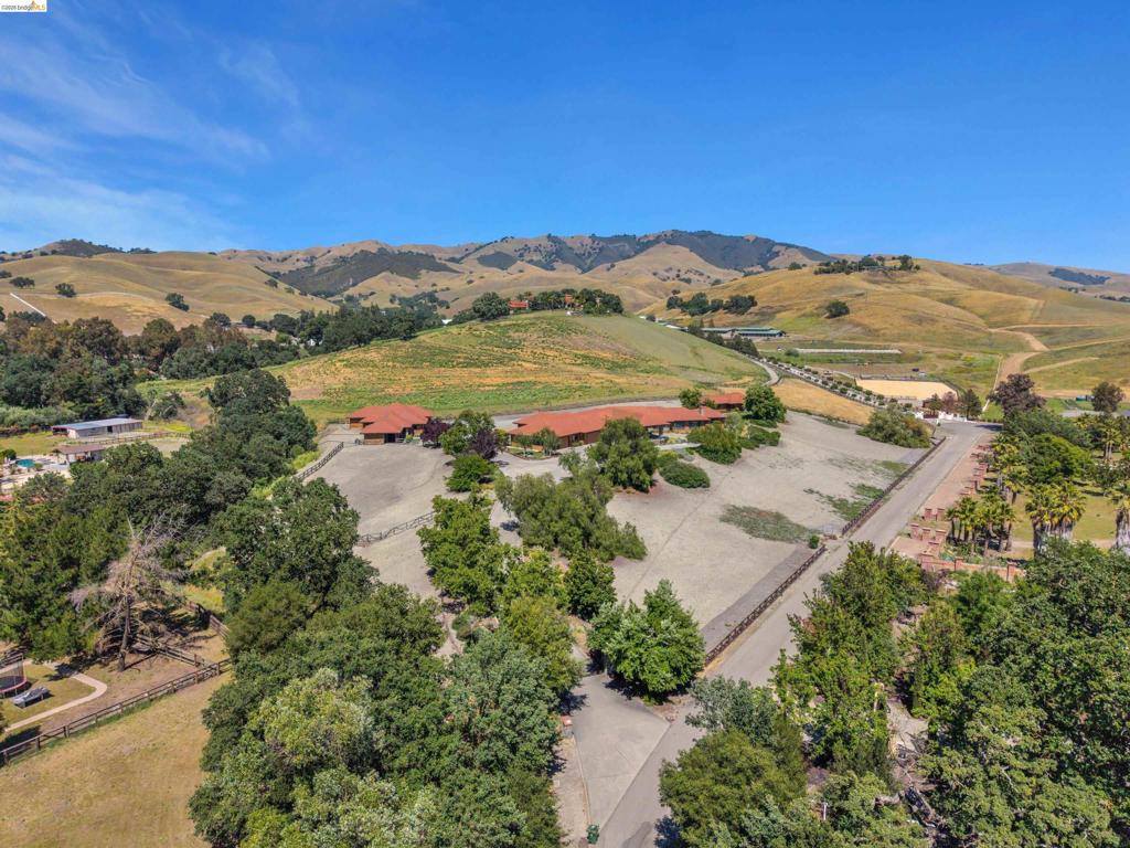 5885 Bruce Dr, Danville, CA 94506