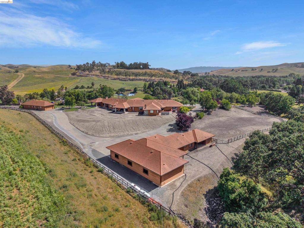 5885 Bruce Dr, Danville, CA 94506