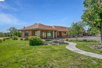 5885 Bruce Dr, Danville, CA 94506