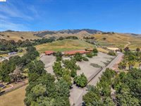 5885 Bruce Dr, Danville, CA 94506