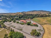 5885 Bruce Dr, Danville, CA 94506
