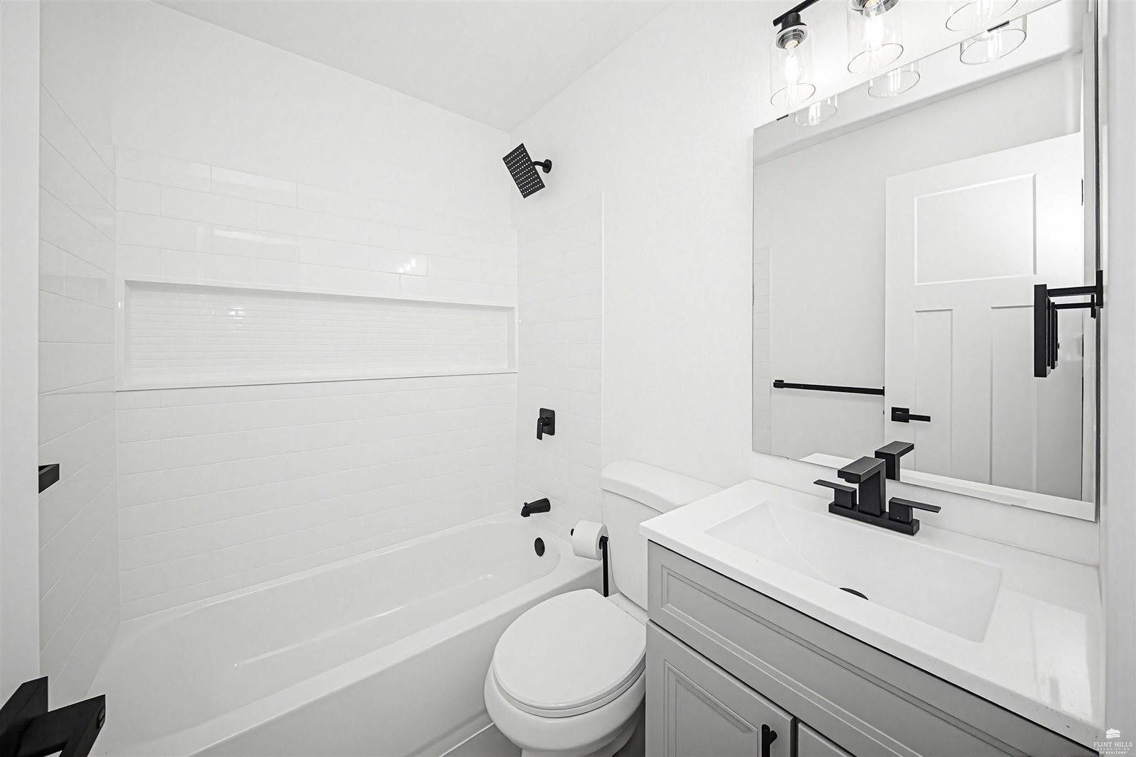 712 West Spruce Street, Junction City, KS 66441