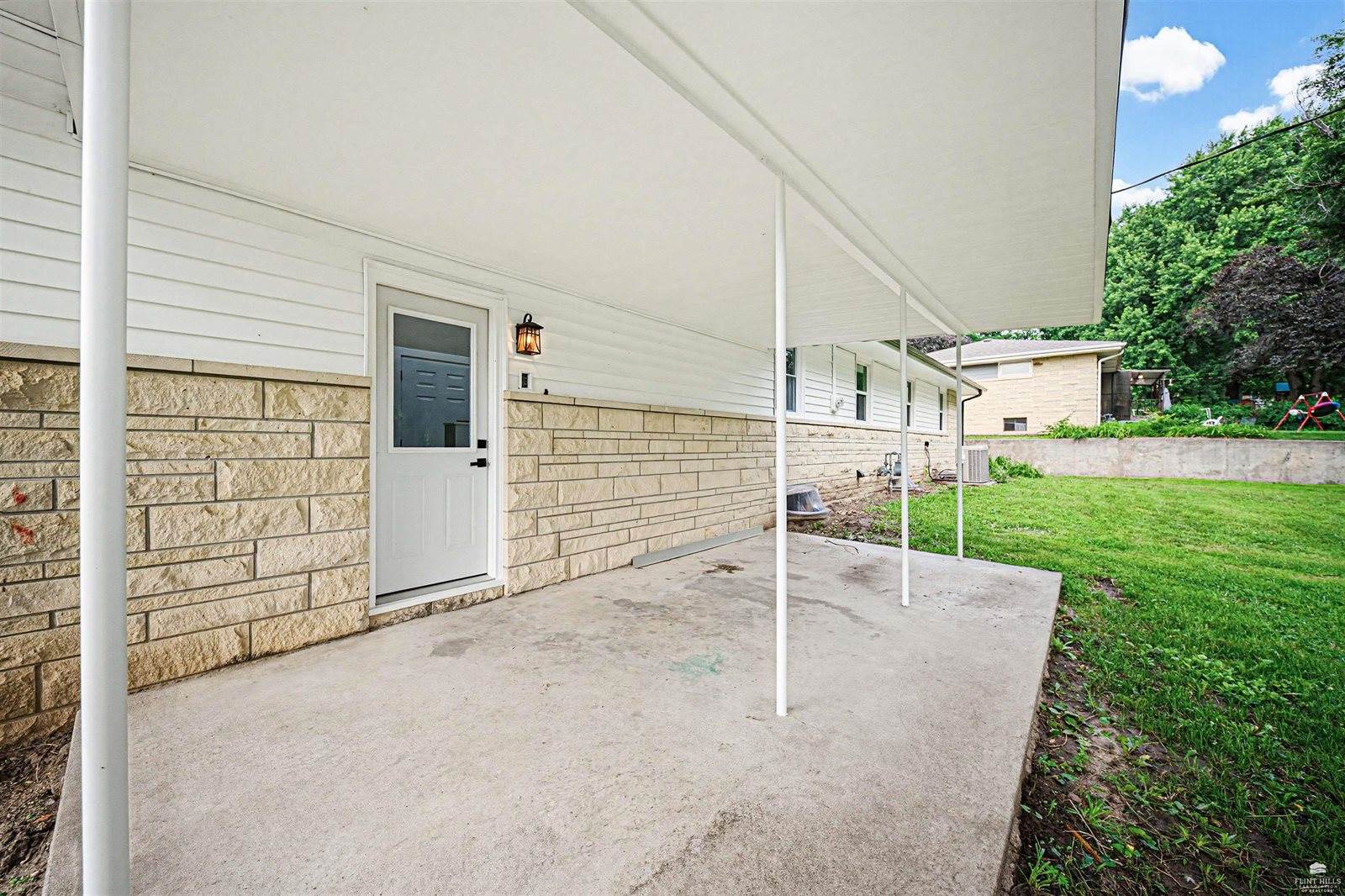 712 West Spruce Street, Junction City, KS 66441