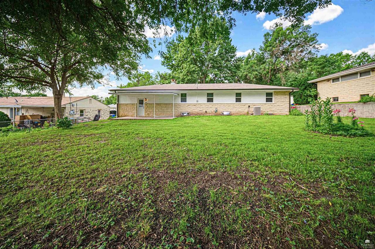 712 West Spruce Street, Junction City, KS 66441