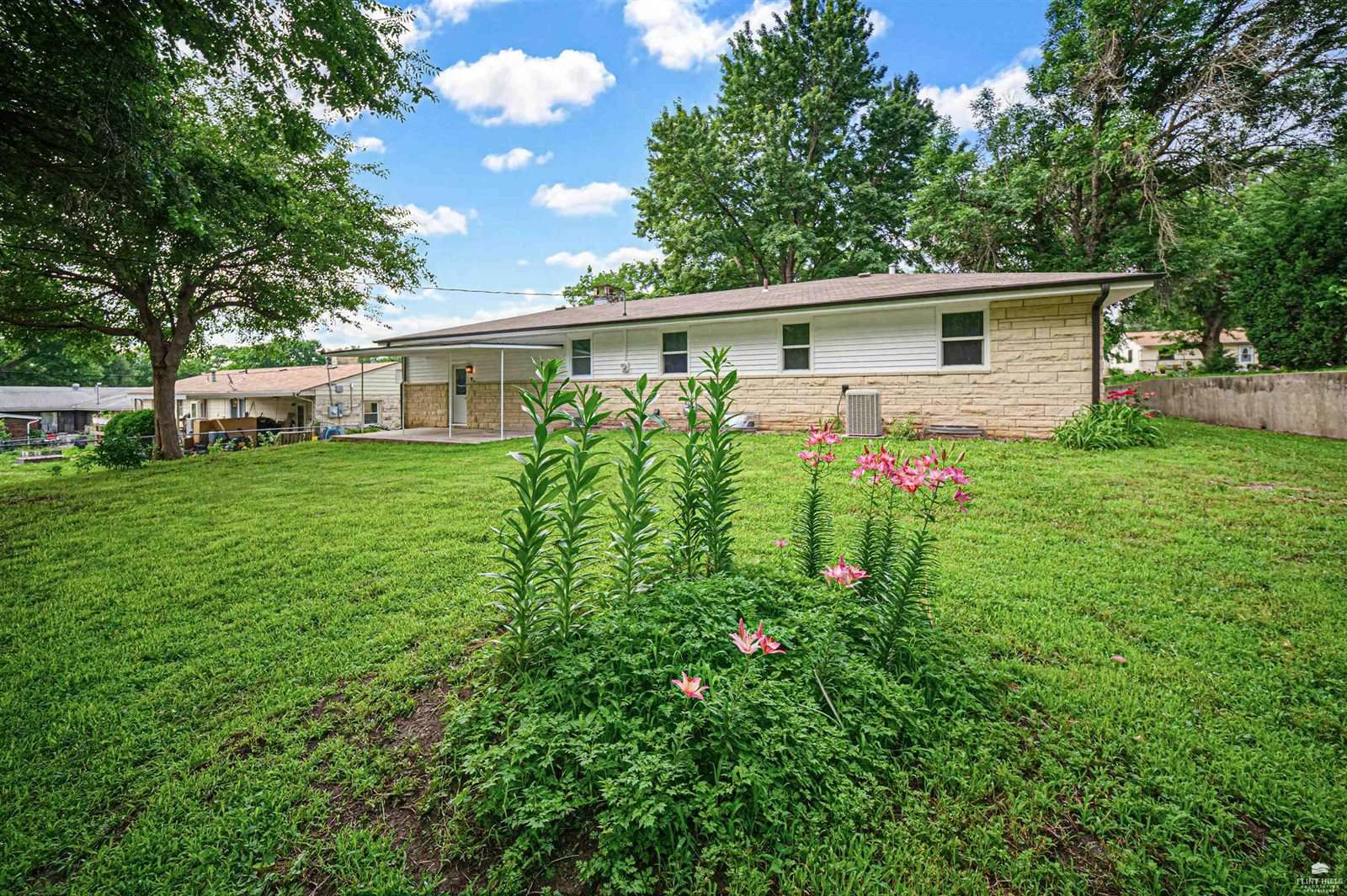 712 West Spruce Street, Junction City, KS 66441