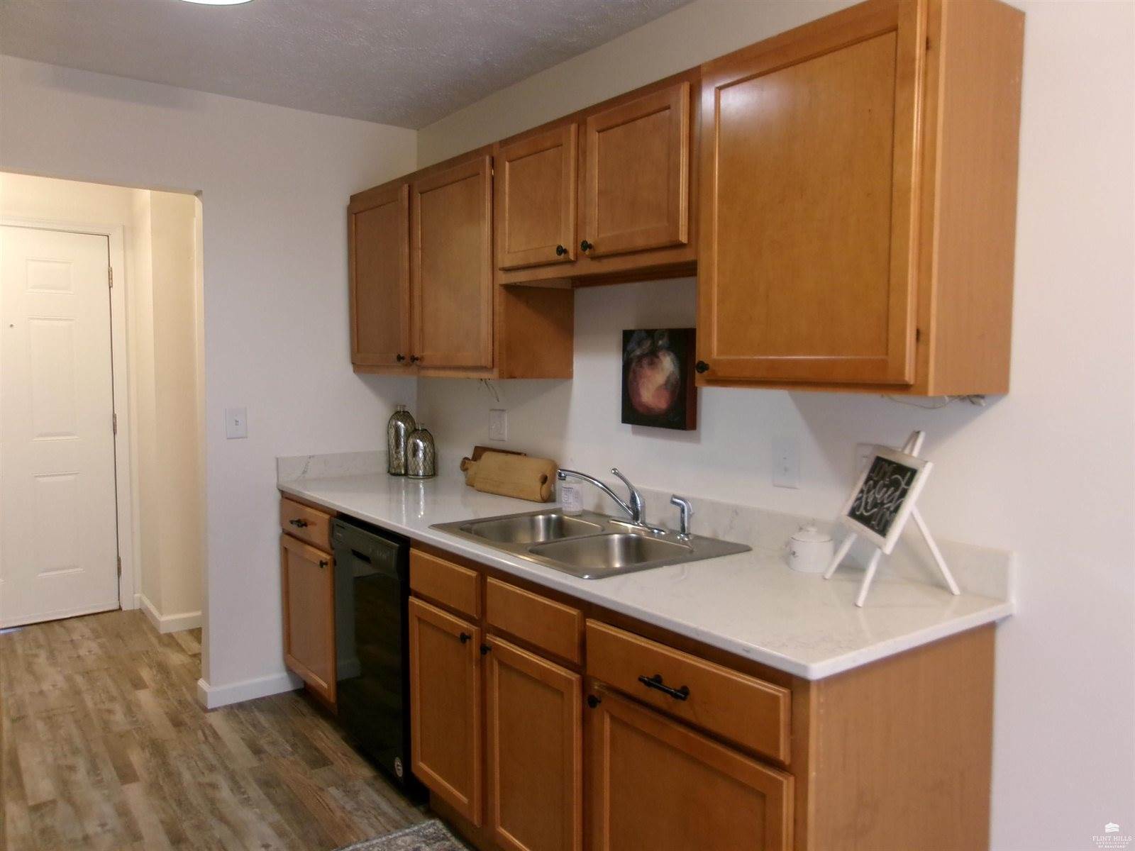 2426 Galloway Drive, Manhattan, KS 66502