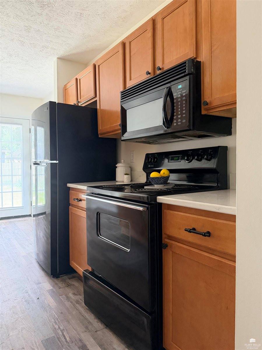 2426 Galloway Drive, Manhattan, KS 66502