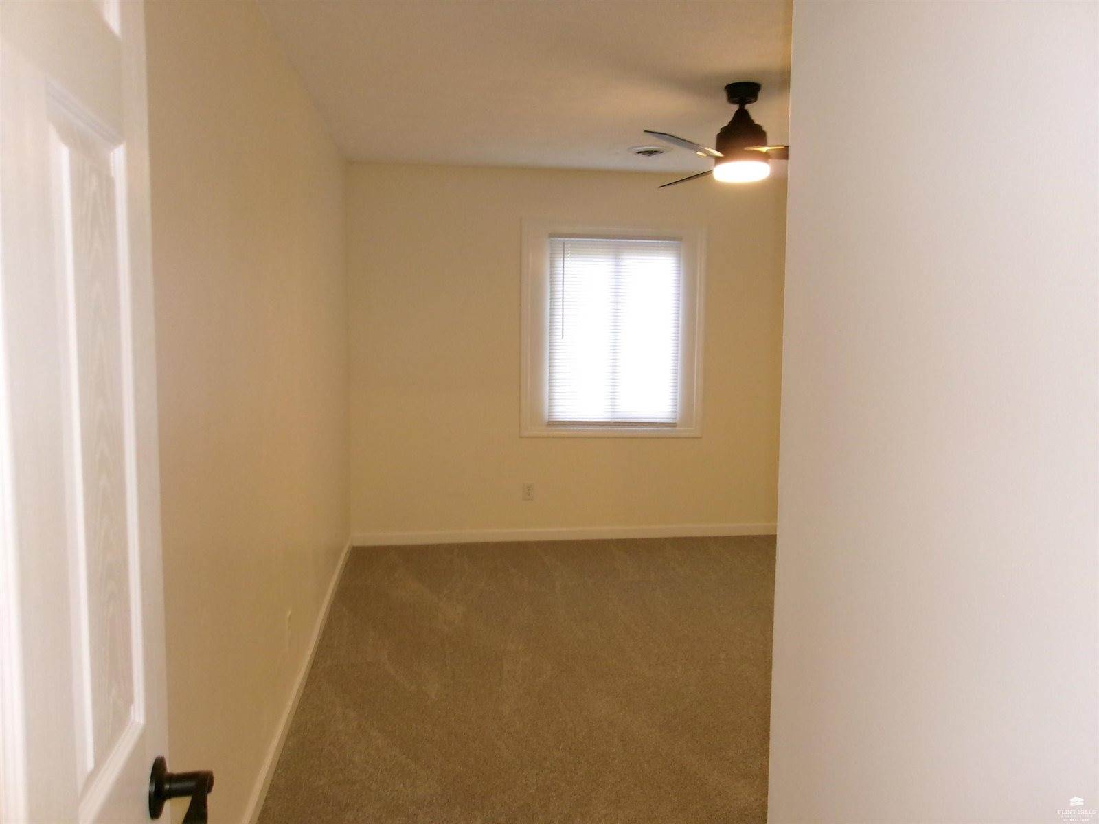 2426 Galloway Drive, Manhattan, KS 66502