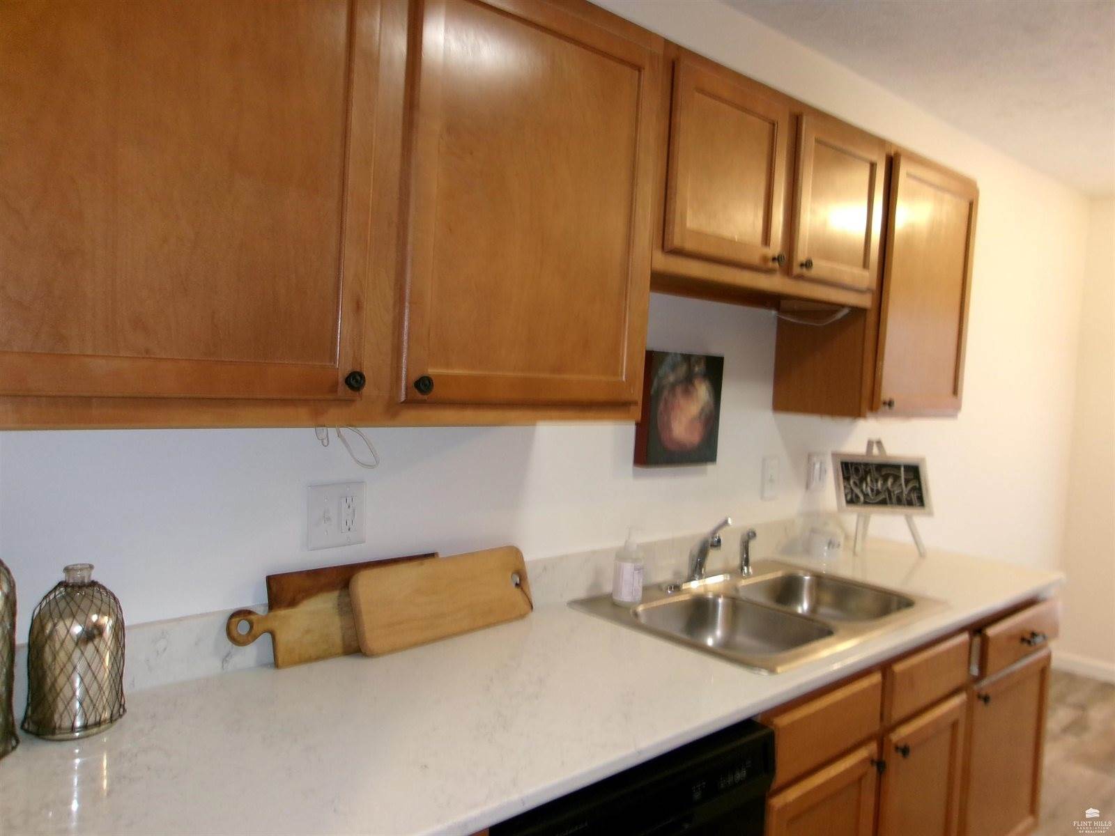 2426 Galloway Drive, Manhattan, KS 66502