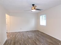 2426 Galloway Drive, Manhattan, KS 66502