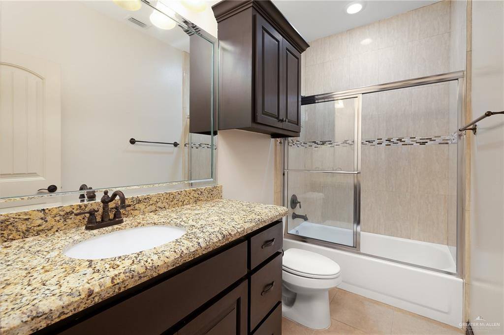7029 North 3rd Street, McAllen, TX 78504