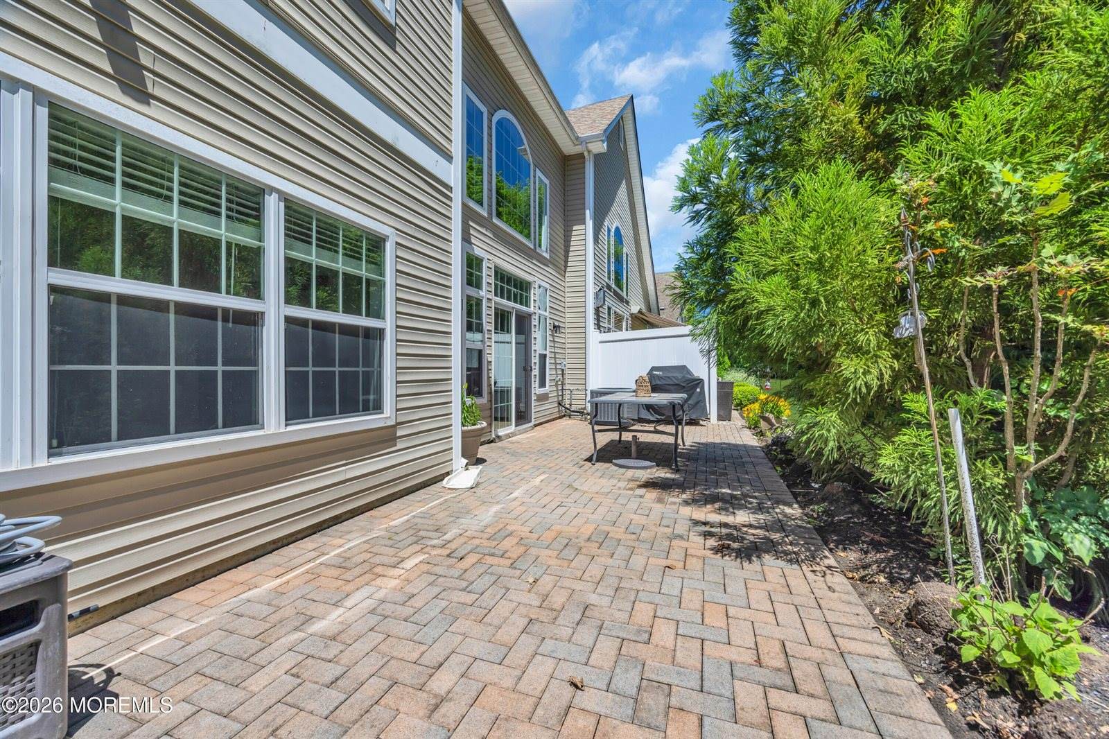 30 Abbey Road, Tinton Falls, NJ 07753