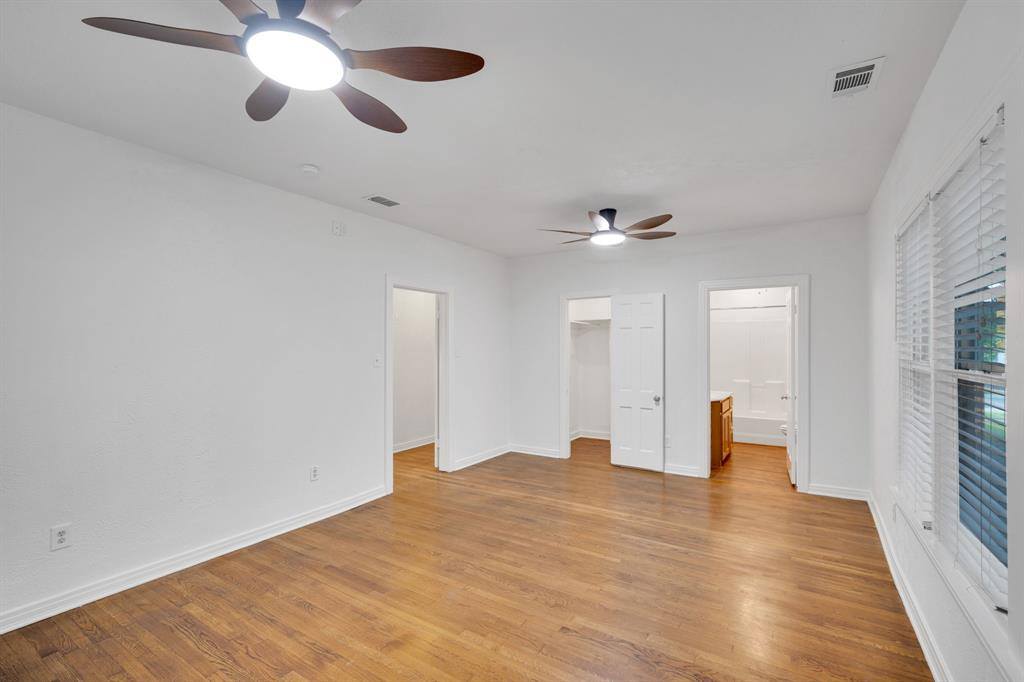 105 South 3rd Street, Midlothian, TX 76065
