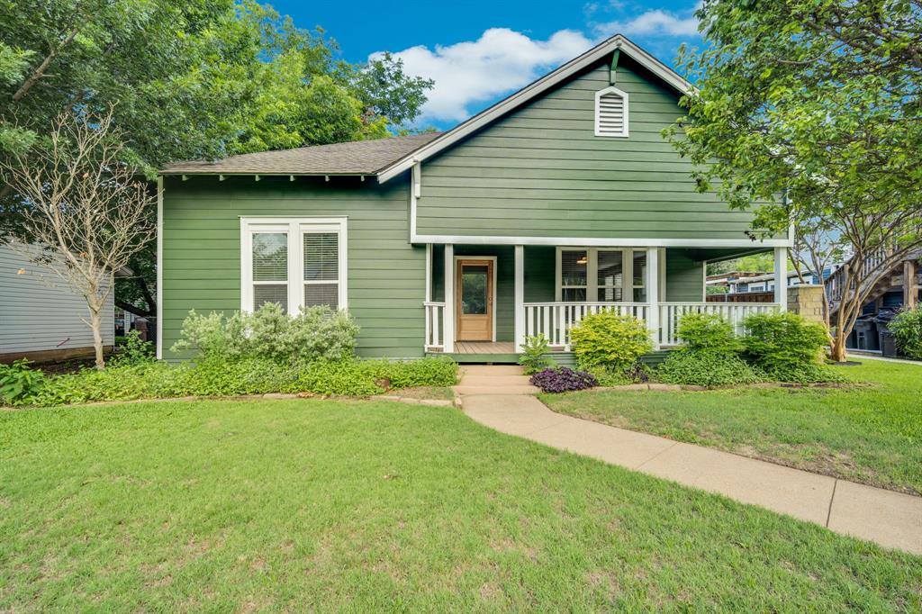 105 South 3rd Street, Midlothian, TX 76065