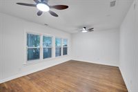105 South 3rd Street, Midlothian, TX 76065