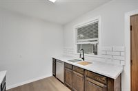 105 South 3rd Street, Midlothian, TX 76065