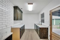 105 South 3rd Street, Midlothian, TX 76065